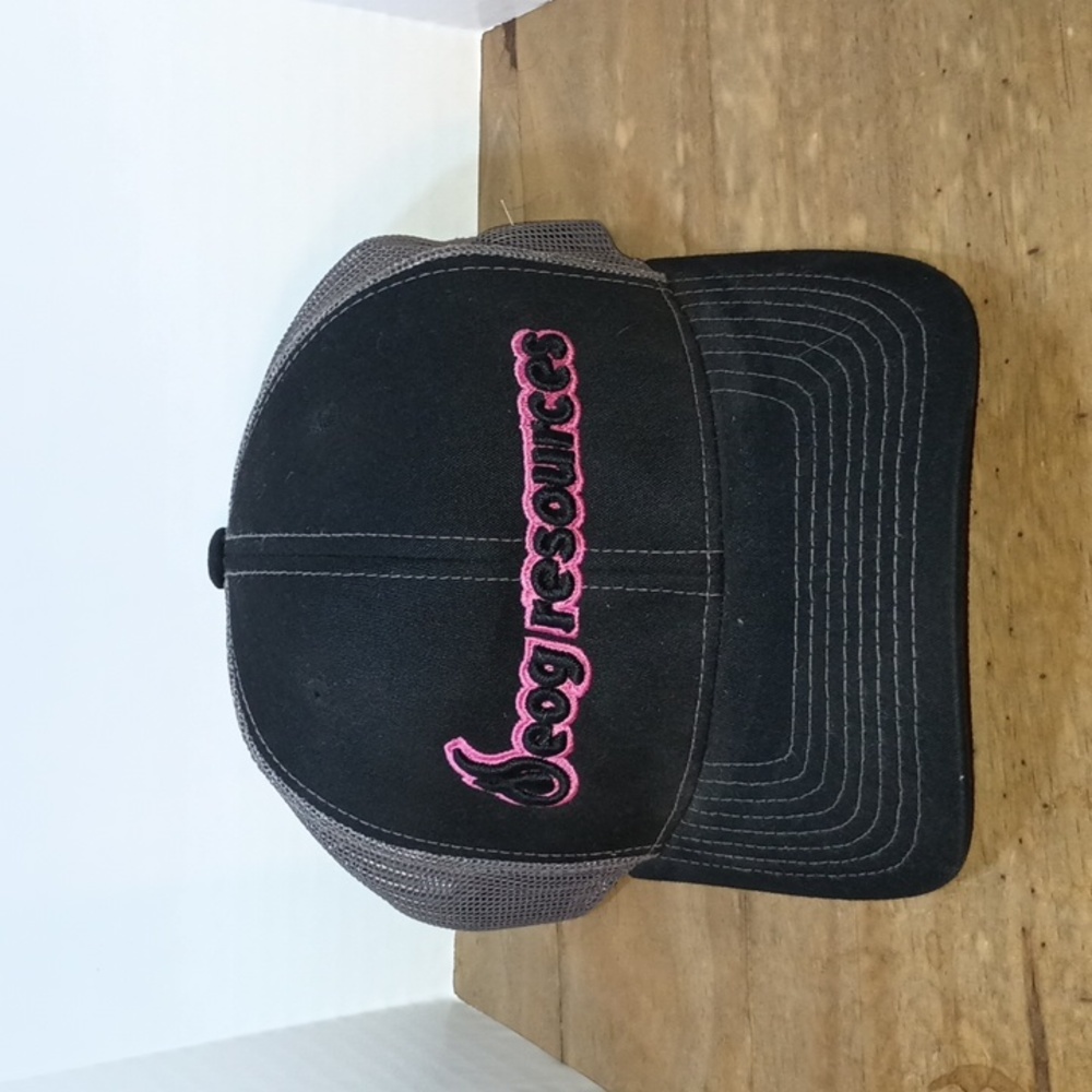 EOG resources baseball cap... new... never worn. Pink and black.